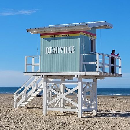 M2M Studio Magnifique Vue Mer - Avec Balcon - Les Pieds Dans L Eau! ブロンヴィル・シュル・メール エクステリア 写真